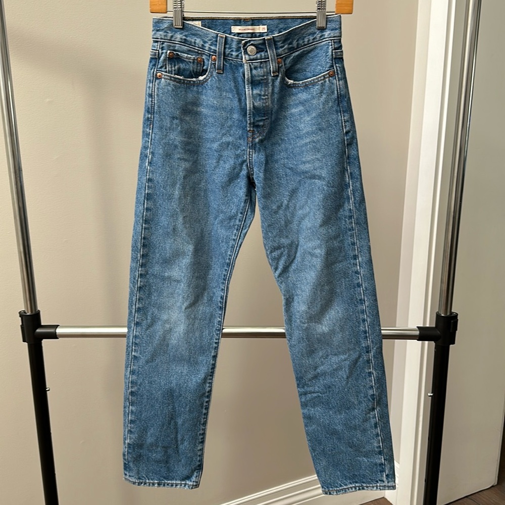 Levi’s WEDGIE STRAIGHT JEANS - Blue. Size - 25